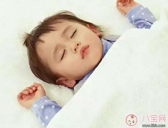 宝宝用定型枕头会有危险吗 定型枕能让宝宝有好的头型吗