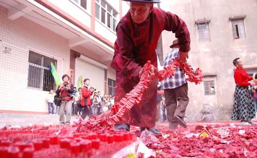 早产儿应该什么时候添加辅食 早产宝宝添加辅食要早吗