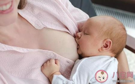 宝宝母乳喂养是按时还是按需 按需哺乳的注意事项