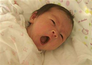 新生儿黄疸和孕妇饮食有关吗 宝宝有黄疸怎么喂奶