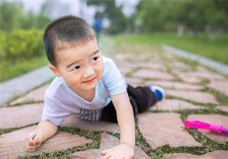 宝宝感冒药饭前吃还是饭后吃好 宝宝吃药时间注意事项