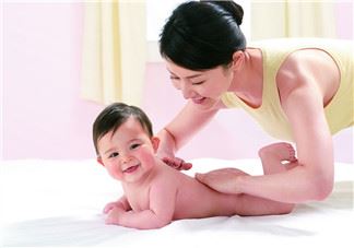 孩子出生脑袋很大正常吗 怎么知道孩子的发育是否正常
