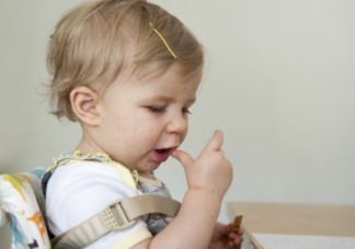 孩子太晚睡觉怎么样 如何引导孩子睡觉