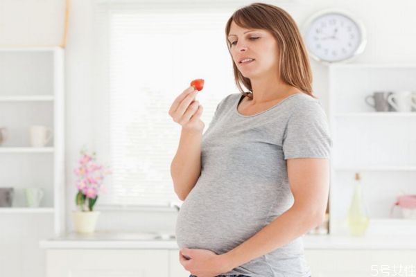 为什么孕妇会早产呢 早产的原因有什么呢