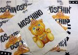 莫斯奇诺小熊t恤正品多少钱？moschino小熊短袖专柜价格