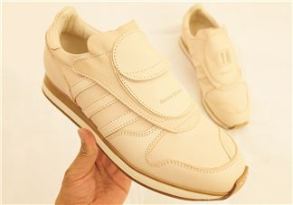 adidas与hender scheme联名皮革运动鞋怎么样？