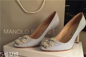 manolo blahnik鞋码偏大吗？小仙女们的婚鞋首选