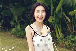 短发女生穿衣搭配推荐 短发适合戴帽子