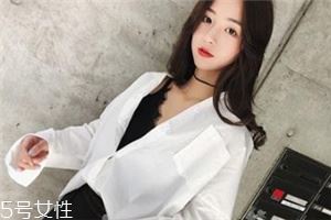 衬衫可以搭配羽绒服吗？衬衫要这样搭配