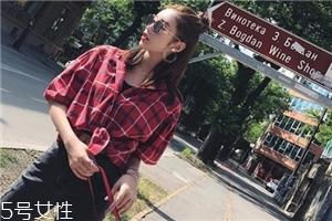 格子上衣配什么裤子好看？打造萌系少女范儿