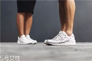 小白鞋洗了变黄怎么办？小白鞋越洗越黄补救方法