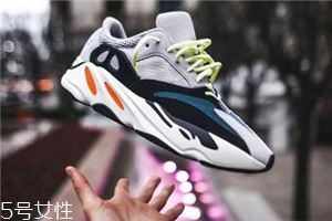 yeezy 700真假对比 yeezy 700真假鉴定