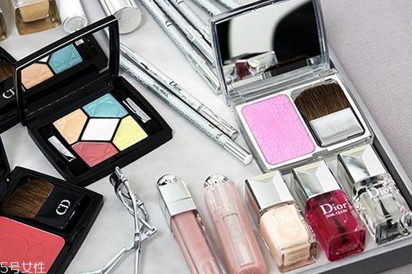 迪奥彩妆哪些产品好用 dior2024最火爆单品