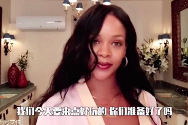 rihanna最新美妆教程详细步骤 rihanna美妆教程什么牌子