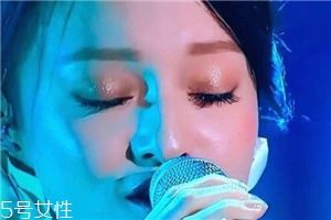 张韶涵眼影什么牌子 张韶涵同款眼影