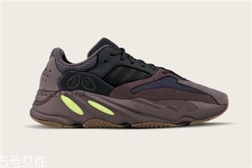 yeezy 700 mauve什么时候发售？椰子700灰紫色发售时间