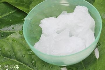 丝瓜水和薏仁水哪个好？丝瓜水和薏仁水对比