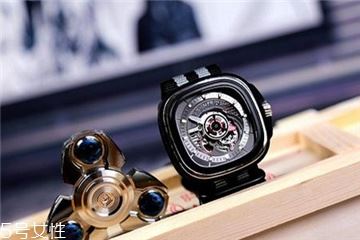 sevenfriday手表怎么看时间 看不懂时间的腕表