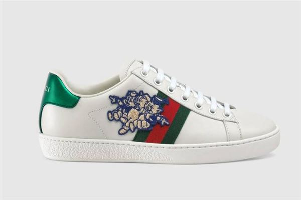 gucci猪年限定小白鞋多少钱 可爱到犯规