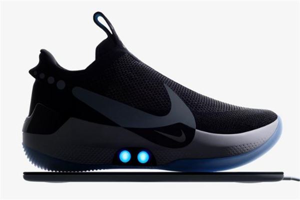 nike adapt bb怎么充电 智能无线充电