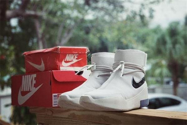 nike air fear of god 1偏码吗 码数比较正常