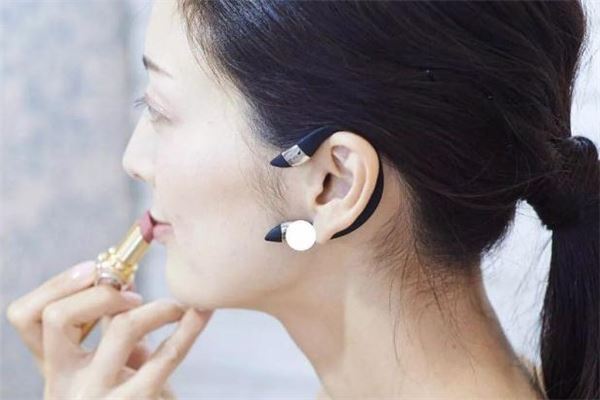 ear up瘦脸耳环有用吗 日本黑科技产品