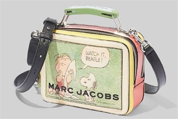 marc jacobs史努比相机包多少钱 马克雅可布史努比联名