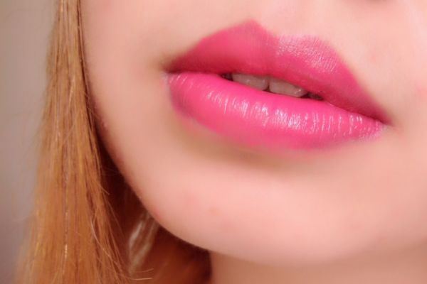 唇釉唇彩唇蜜有什么区别 口红和唇彩怎么搭配用