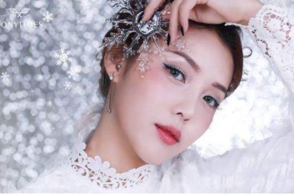 雪花妆的化妆步骤 雪花妆化妆技巧