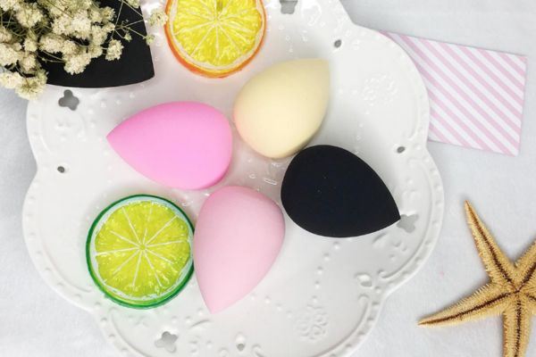 美妆蛋吃粉严重怎么办 怎样判断美妆蛋是否吃粉