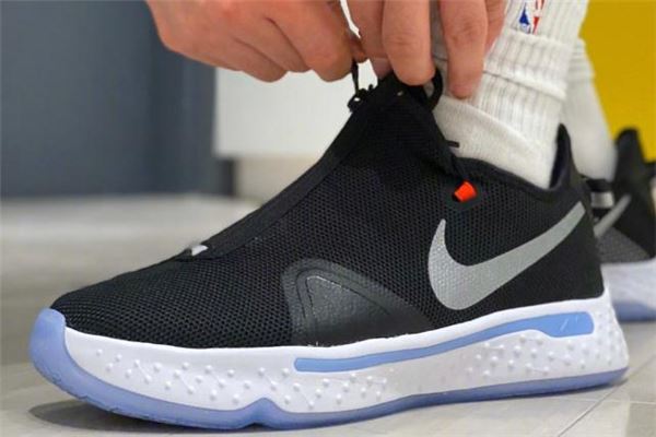 nike pg4偏码吗 pg4和pg3哪个好