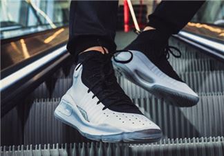 under armour curry 4黑白配色上脚效果怎么样？