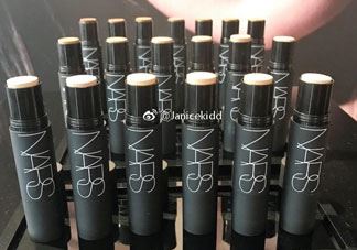 nars2024粉底棒怎么样_nars2024粉底棒色号试色