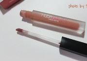 Hudabeauty是什么牌子?Huda beauty唇釉试色