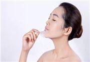 为什么敷面膜后脸脱皮?敷面膜后脸起皮怎么办?