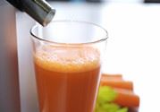 喝胡萝卜汁有什么好处?喝胡萝卜汁能预防乳腺癌吗