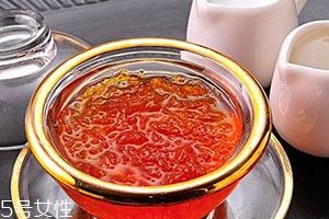 血燕窝和白燕窝区别 是高价值还是商家噱头？