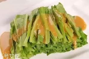 油麦菜怎么凉拌好吃？加点麻酱调味