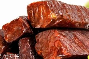 牛肉干为什么会发白毛 不能食用