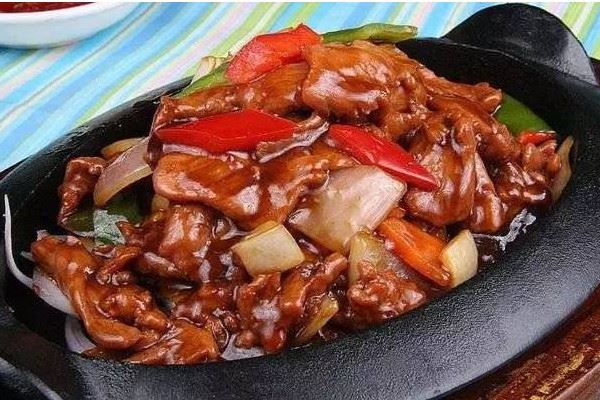 蚝油牛肉是哪个地方的菜？蚝油牛肉嫩是有窍门的