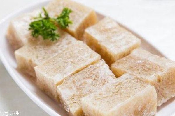 冻豆腐是怎么做成的 冻豆腐的食疗作用