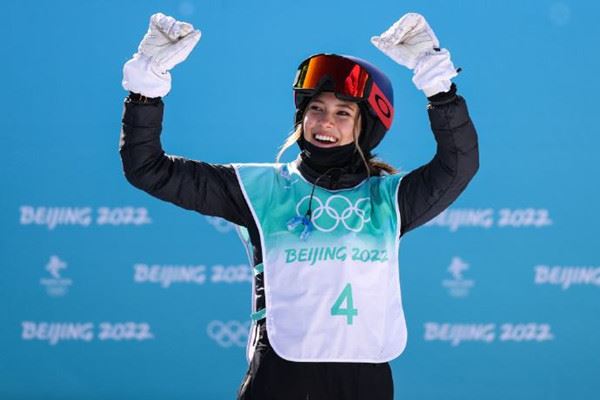 谷爱凌挑战世界排名第一选手 自由式滑雪女子大跳台决赛时间