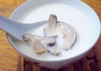 牛奶炖香菇可以治鼻炎吗？牛奶炖香菇吃了有什么作用？