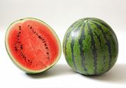 夏天吃什么水果最补水？夏天补水吃什么水果？