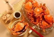吃螃蟹可以喝红酒吗？吃螃蟹可以喝酒吗？