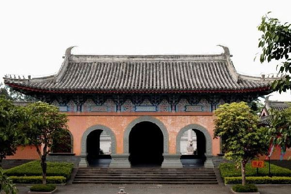 女性去寺庙有什么禁忌 女性去寺庙来例假了怎么办