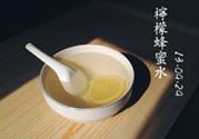 柠檬加蜂蜜泡水喝有什么功效?